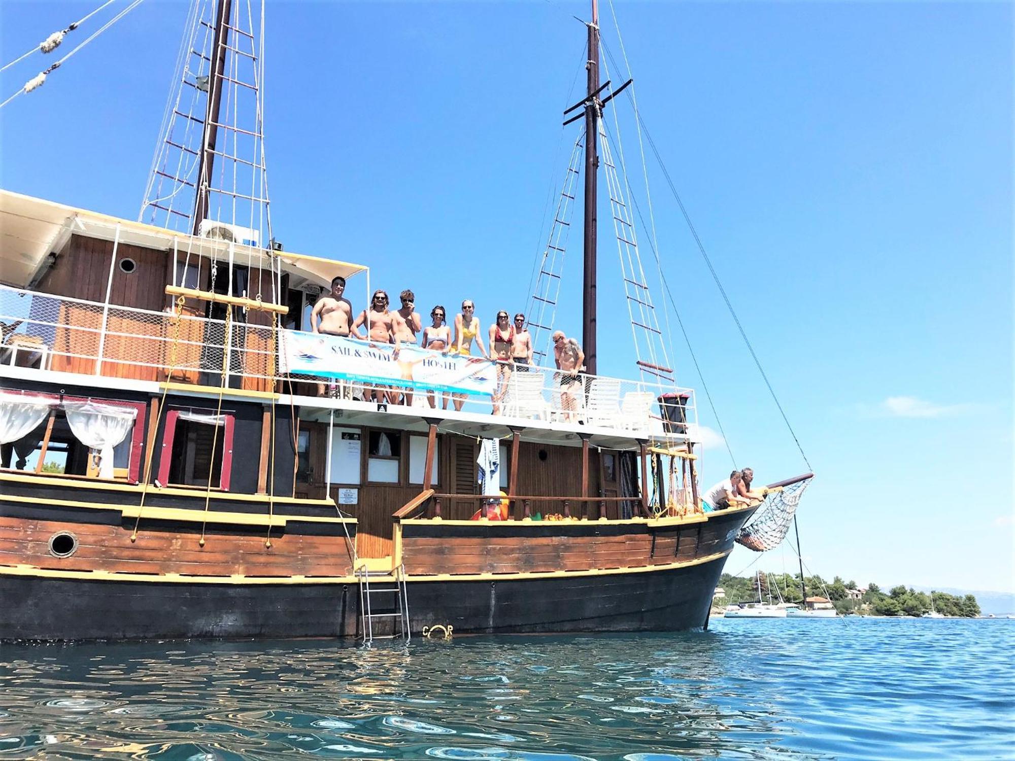 فندق Rhythm Floating Accom - سبليت المظهر الخارجي الصورة